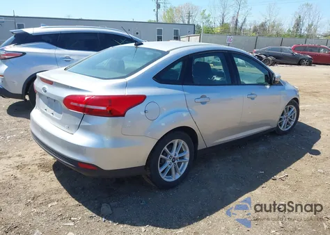 2017 Ford Focus Se z USA, uszkodzony, nr VIN 1FADP3F23HL286837